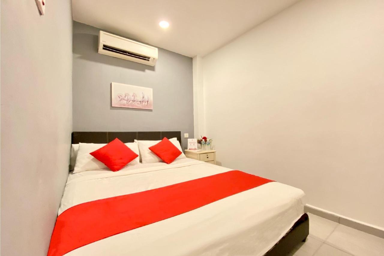 Spot On 90283 Twenty Seven Muntri Hotel ทานจุงบุงาห์ ภายนอก รูปภาพ