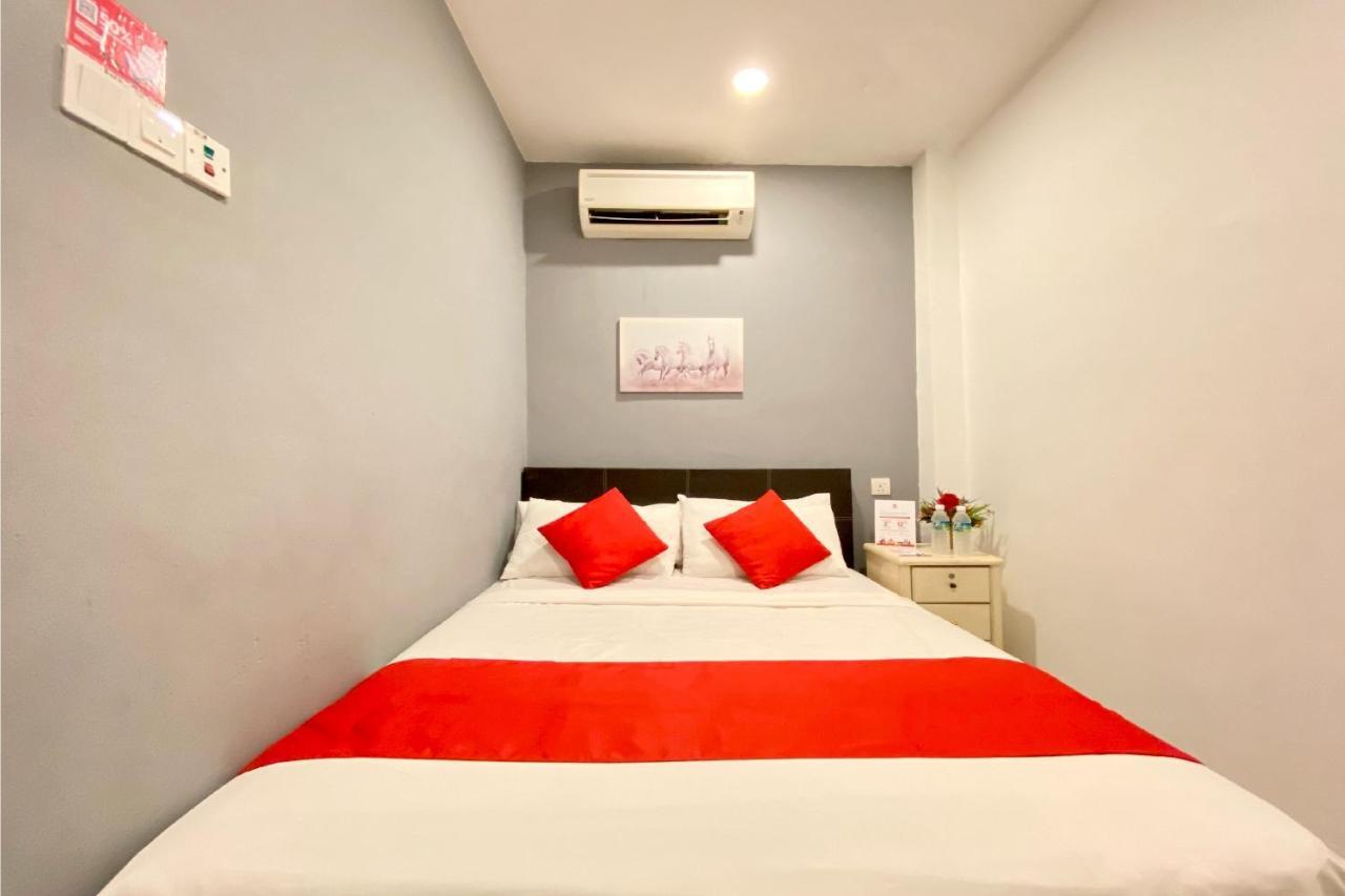 Spot On 90283 Twenty Seven Muntri Hotel ทานจุงบุงาห์ ภายนอก รูปภาพ