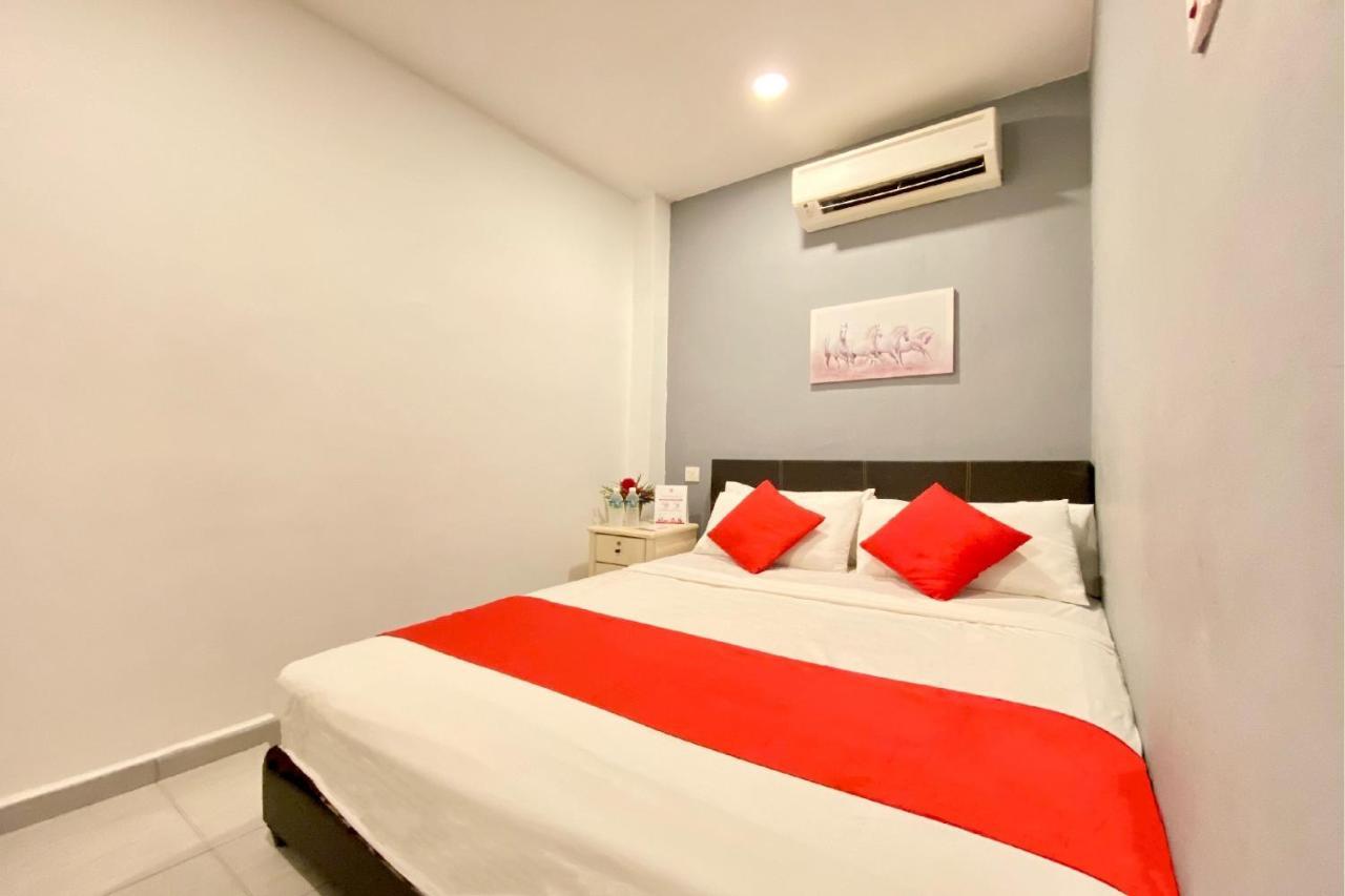 Spot On 90283 Twenty Seven Muntri Hotel ทานจุงบุงาห์ ภายนอก รูปภาพ